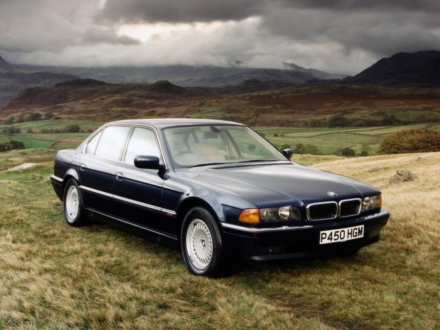  BMW 750iL 1994 года  (UK) (фото 6 из 6)